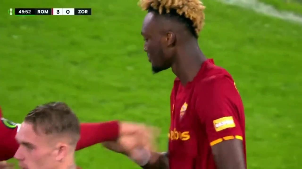 扎尼奥洛杀入禁区横传 亚伯拉罕轻松推射破门（扎尼奥洛 fm）