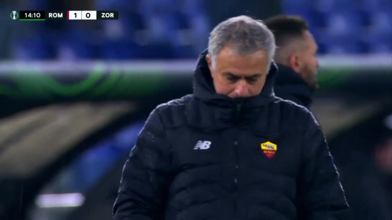 沙拉维外脚背送助攻 卡莱斯-佩雷斯推射先下一城（球员沙拉维）