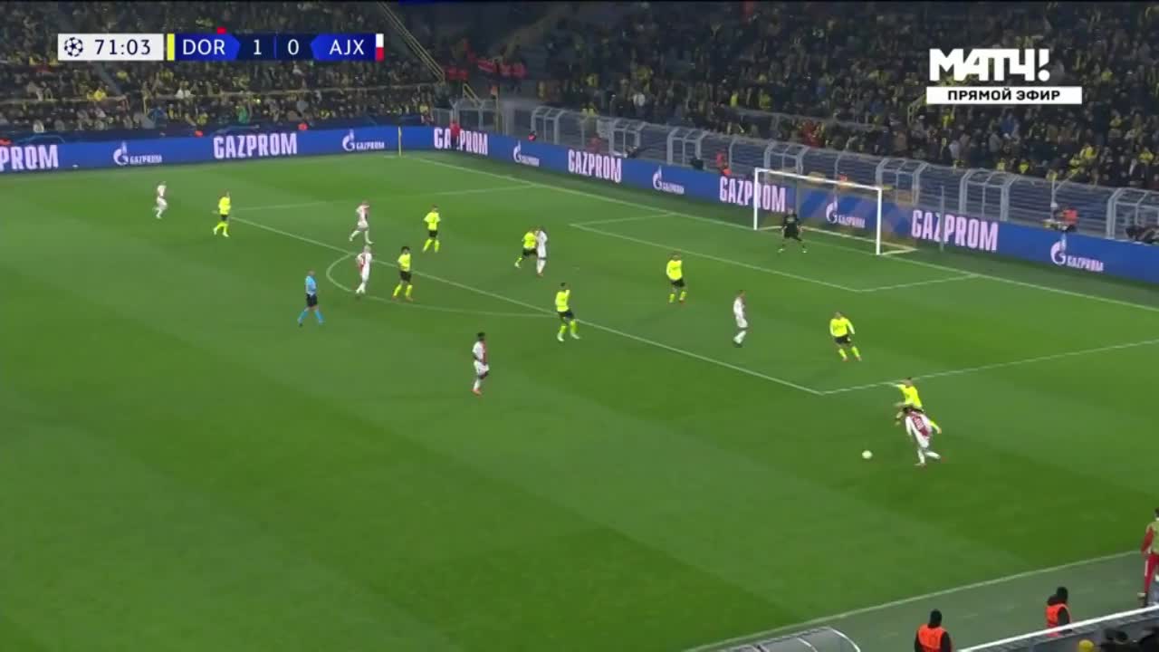 太痛了！塔迪奇破门后裆部撞到门柱 捂挡忍痛庆祝（塔迪奇过人）