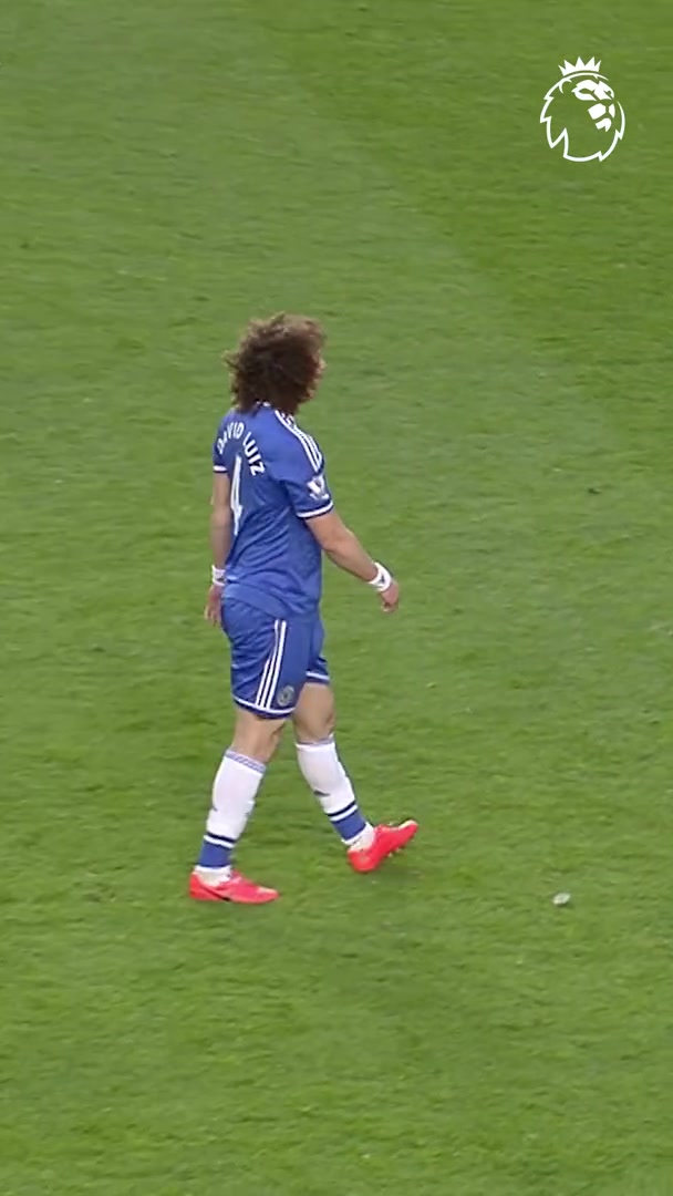 大卫路易斯：阿扎尔！你什么意思？（阿扎尔为什么笑伊万诺维奇）