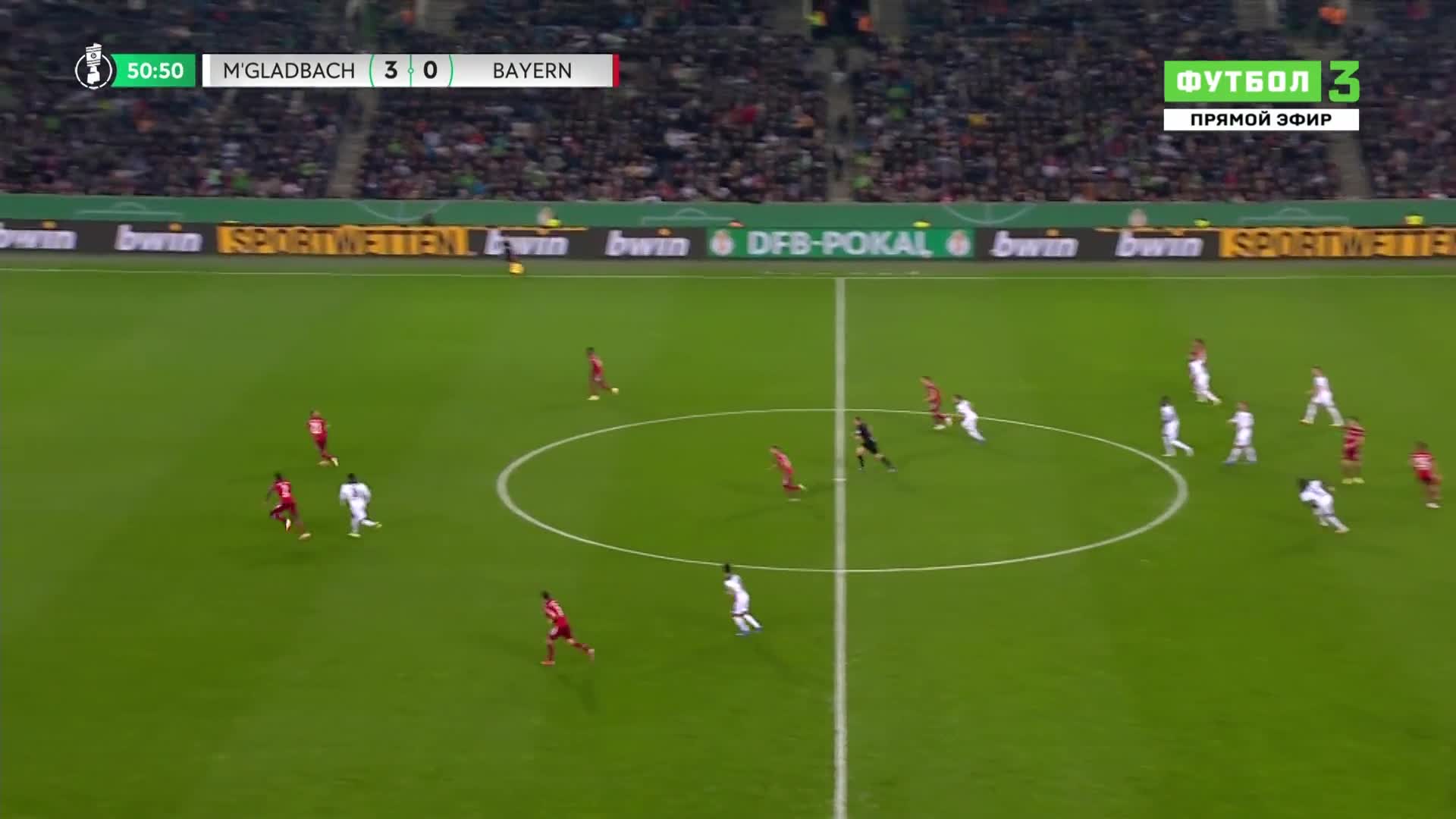 拜仁0-4落后！于帕梅卡诺失误，恩博洛破门（拜仁官宣:帕梅卡诺将加盟）