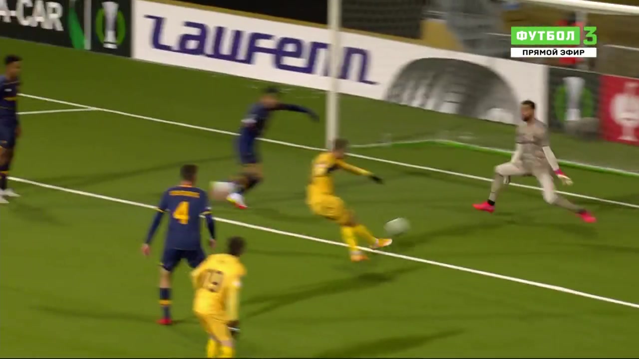 罗马禁区防守不力 博海姆包抄推射梅开二度（罗马禁枪吗）