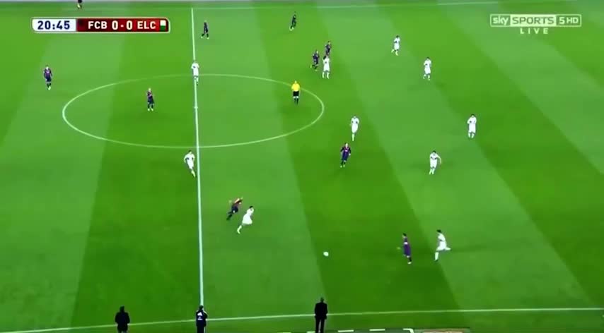 一脚破敌！梅西那些绝妙长传转移