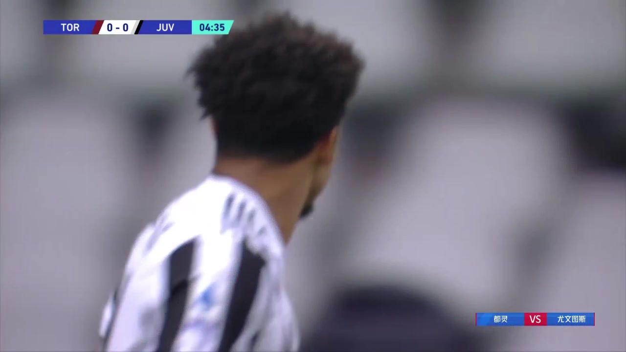 这球都不进吗？麦肯尼禁区无人防守离谱打飞（nba麦肯尼）