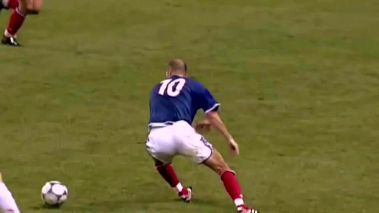 一代中场大师！齐达内看他踢球就像是一种艺术（一代中场大师!齐达内看他踢球就像是一种艺术一样）