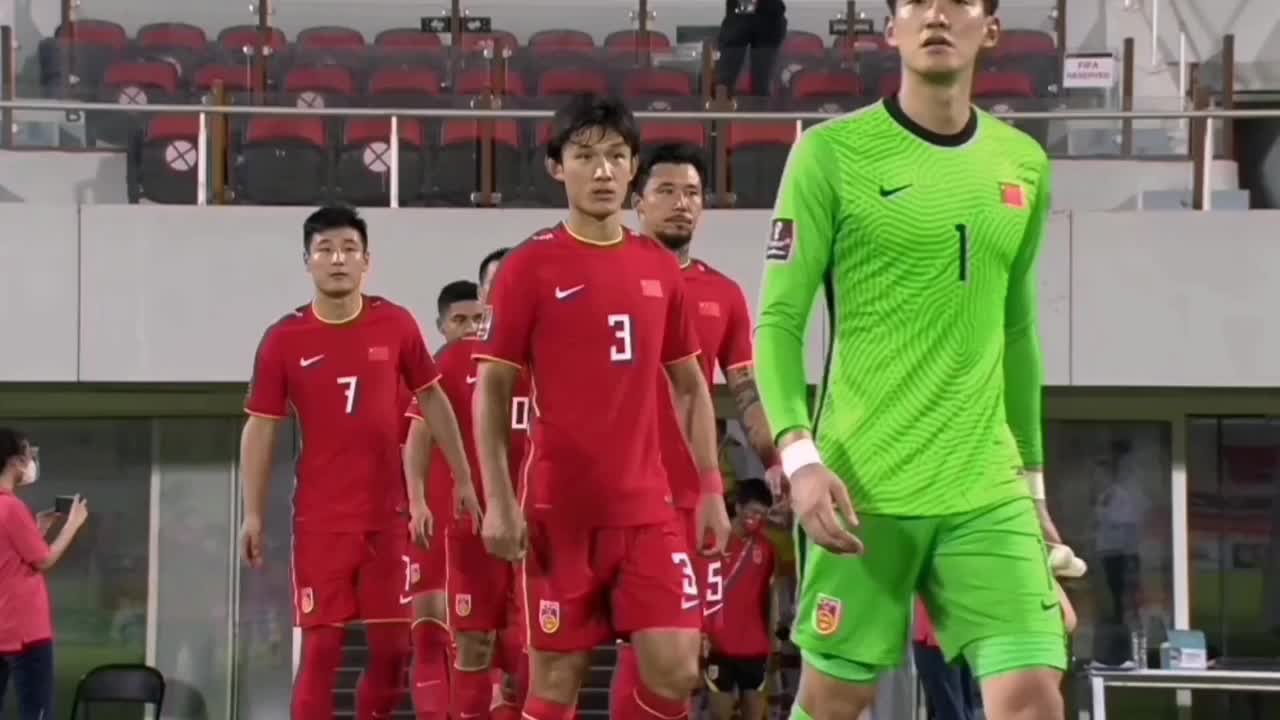 国足利好！国足世预赛延后开球 成功避开40度高温（国足世预赛比赛将延期）