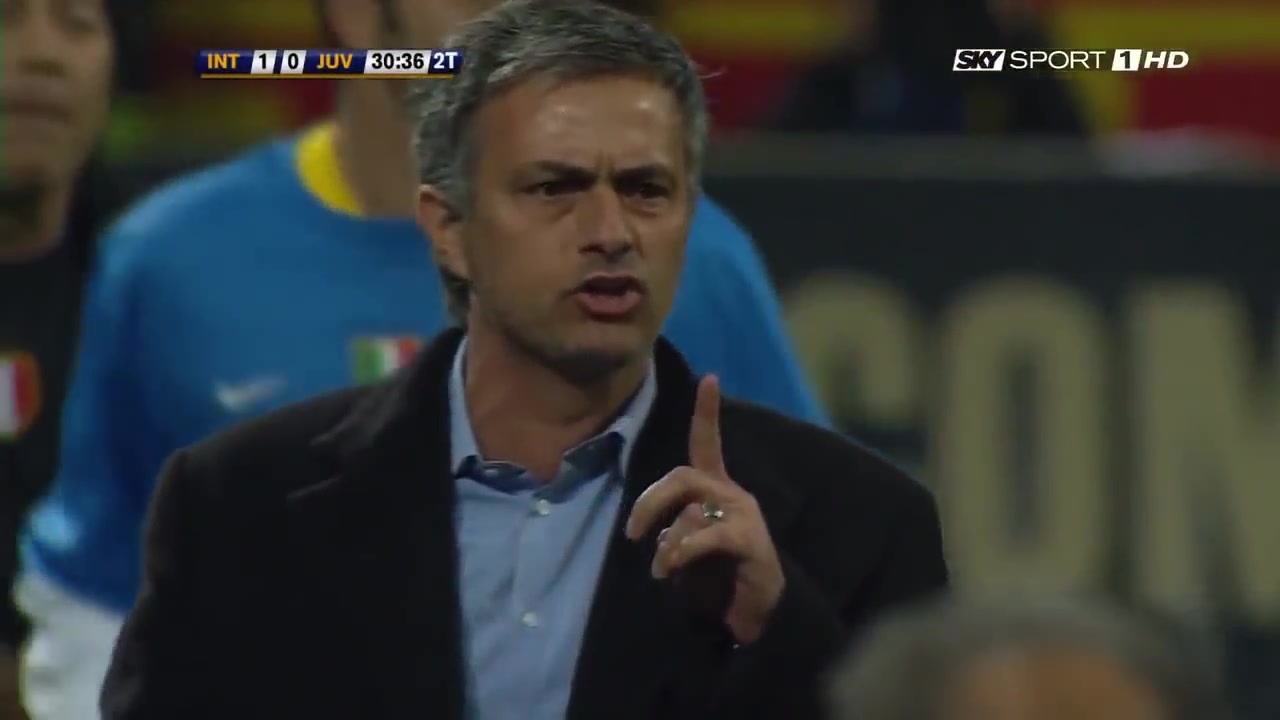 麦孔打进这球后穆帅的表情太魔性了（球员麦孔）