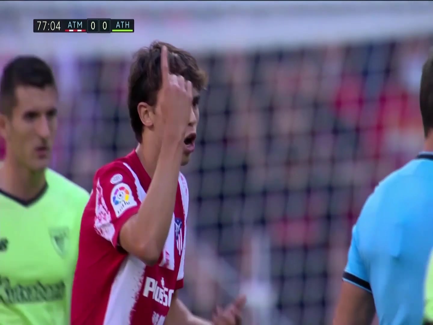 菲利克斯朝裁判喊“疯子”，可能被禁赛4-12场（菲利克斯比赛视频）