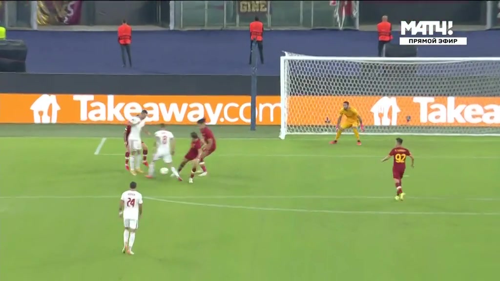 罗马禁区解围不及 格拉汉姆一脚劲射攻破罗马（罗马大汉）