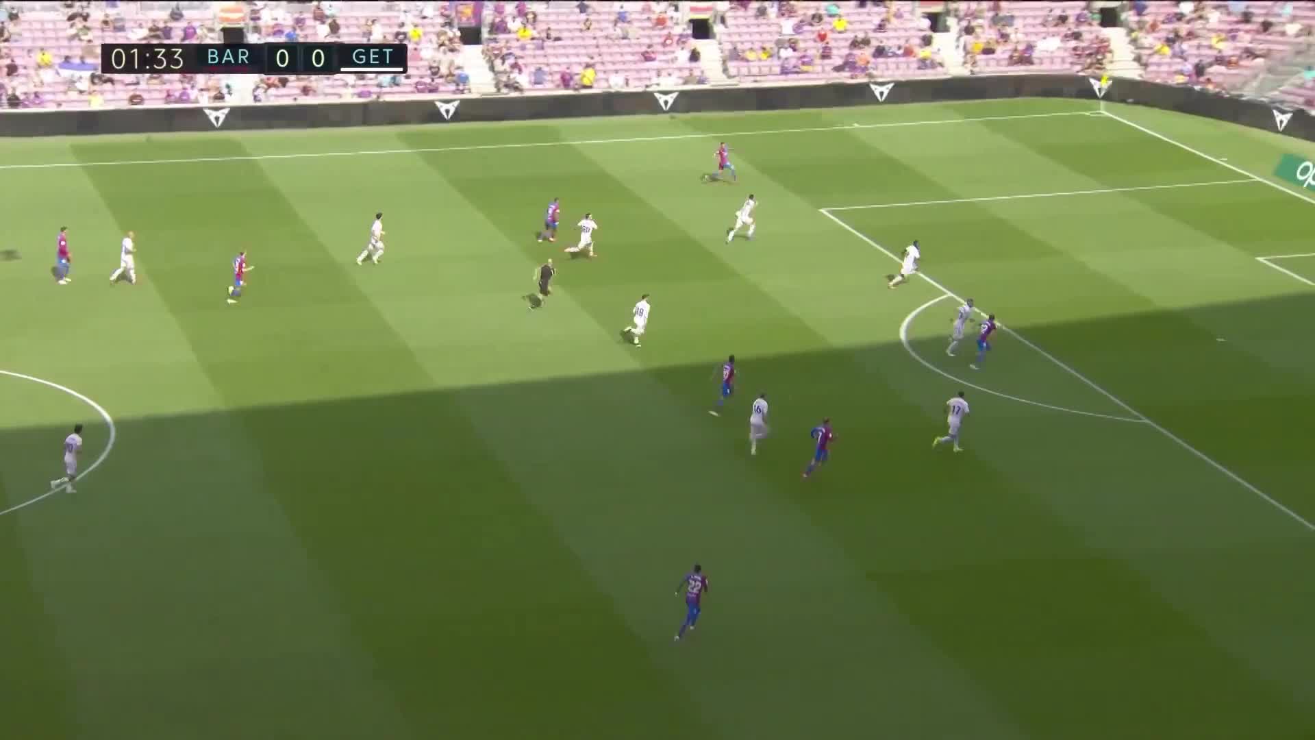 阿尔巴送助攻罗贝托闪击破门 巴萨1-0领先赫塔费（巴萨罗贝托几号）