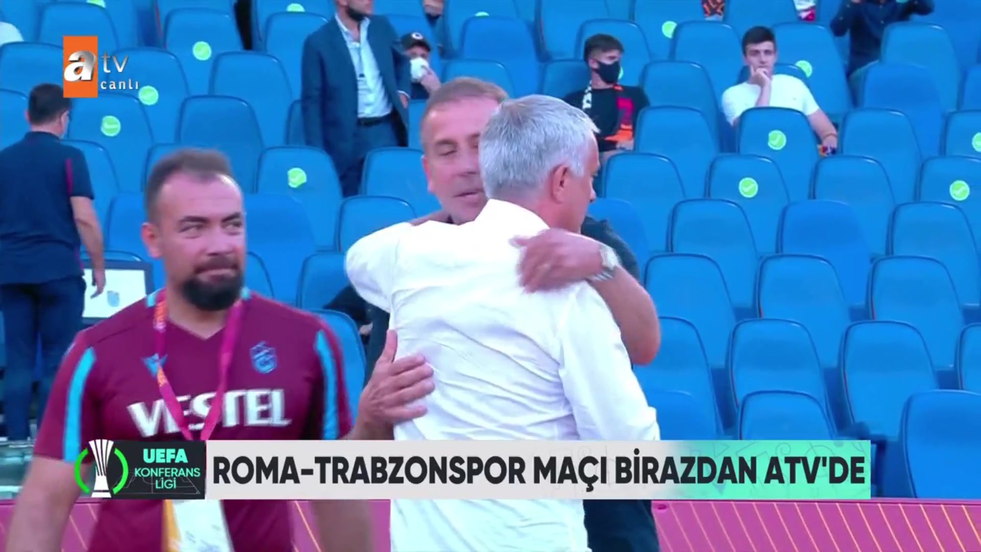 说了什么？赛前穆帅和对手教练交流（说了什么?赛前穆帅和对手教练交流）