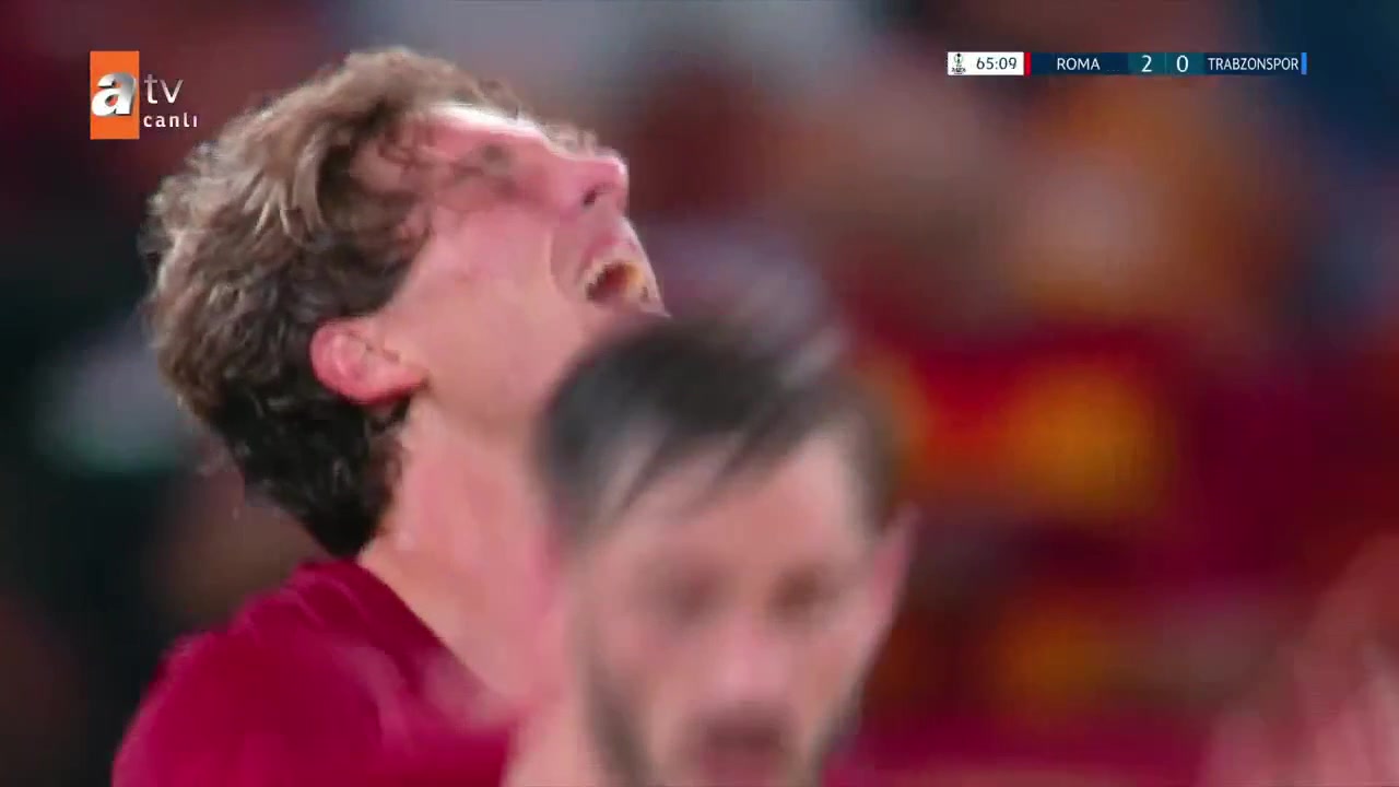 曼奇尼长传助攻 扎尼奥洛破门锁定胜局（曼奇尼战绩）