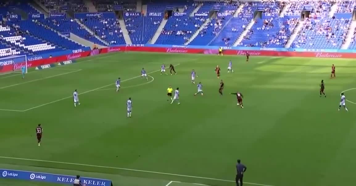 曼联旧将贝贝20分钟内连续射门无一射正（曼联 贝贝）