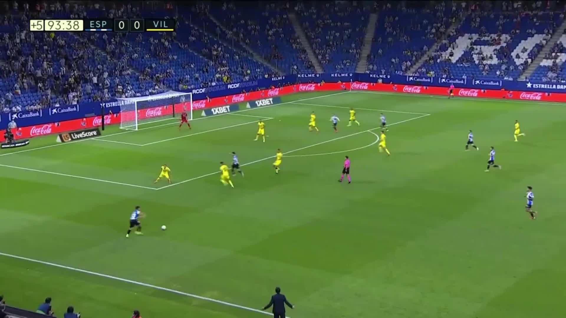 手球在先！武磊补时破门被判无效，西班牙人错失绝杀（武磊破门 西班牙人大胜）