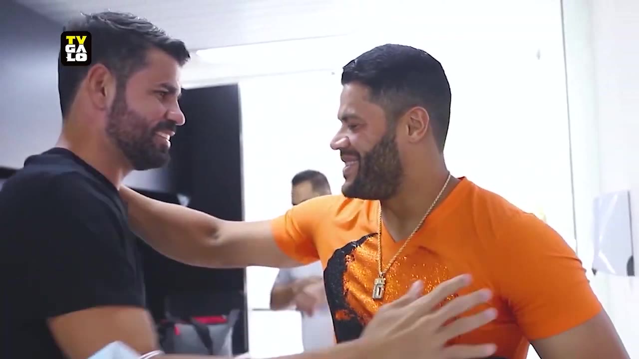 未踢先怂！美颜+浩克是什么神仙组合