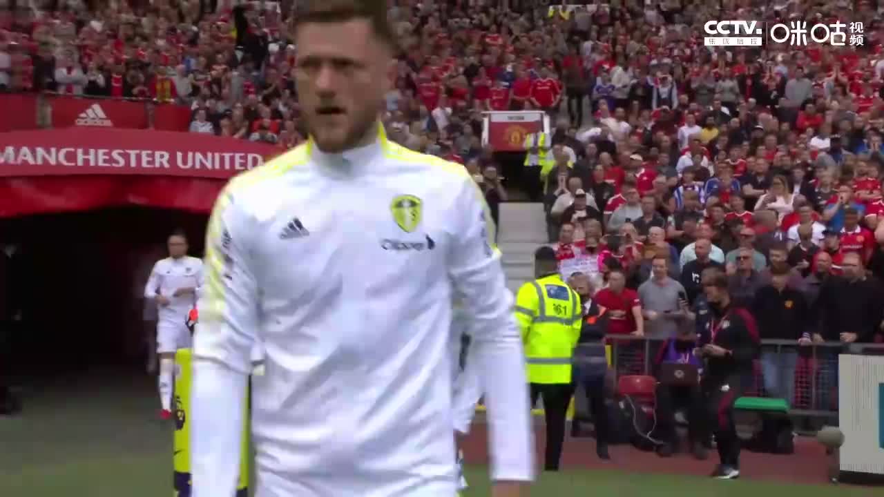 【集锦】英超-博格巴助攻大四喜B费戴帽青木破门 曼联5-1利兹联（英超官网:博格巴停赛3场）