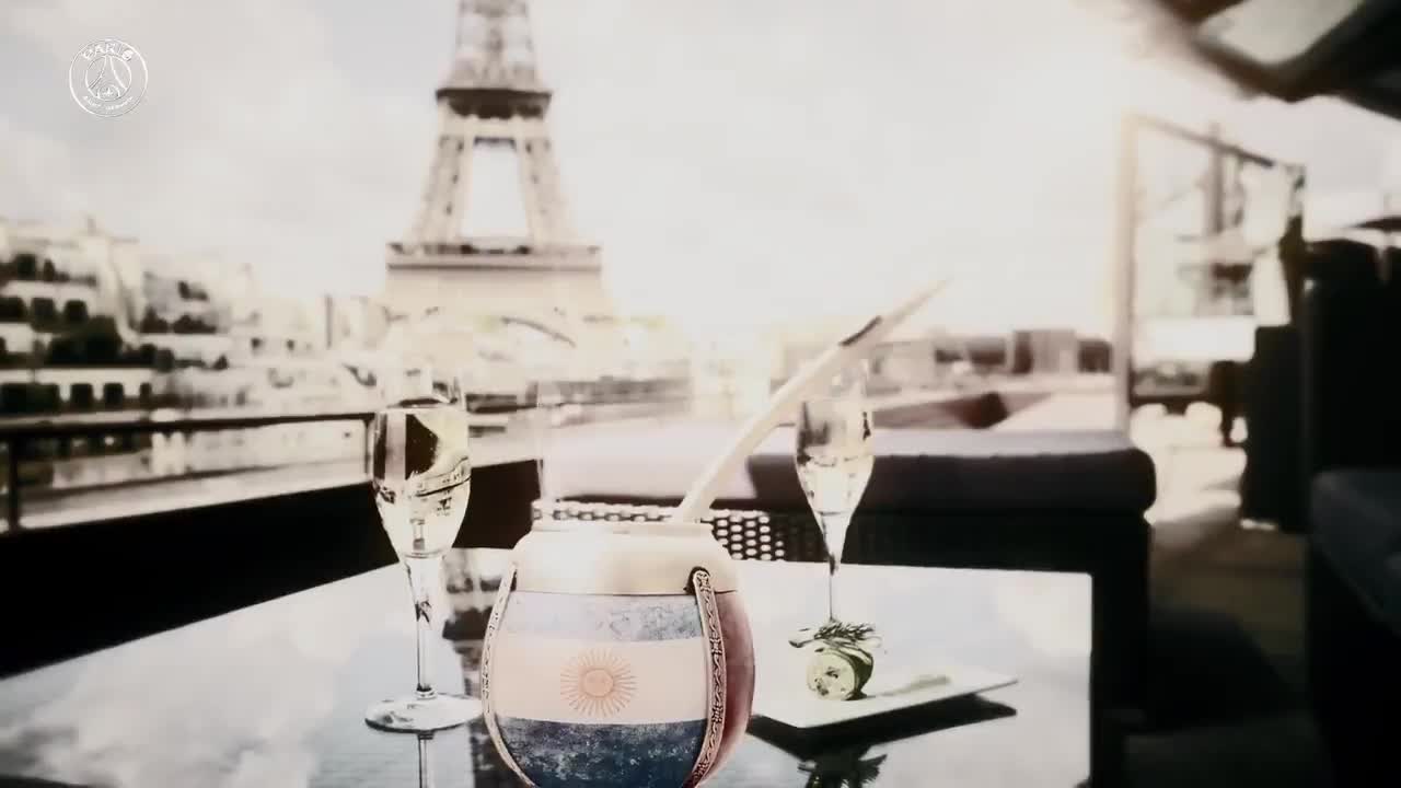 重磅官宣！梅西正式加盟巴黎圣日耳曼（梅西即将加盟巴黎圣日耳曼）