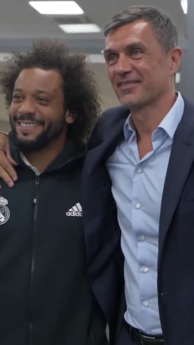 致敬伟大后卫！马塞洛与马尔蒂尼一起合影（致敬伟大后卫!马塞洛与马尔蒂尼一起合影图片）