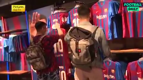 球迷仍在买梅西球衣，阿斯报称巴萨还可以再卖3个月（巴萨梅西球衣哪买）