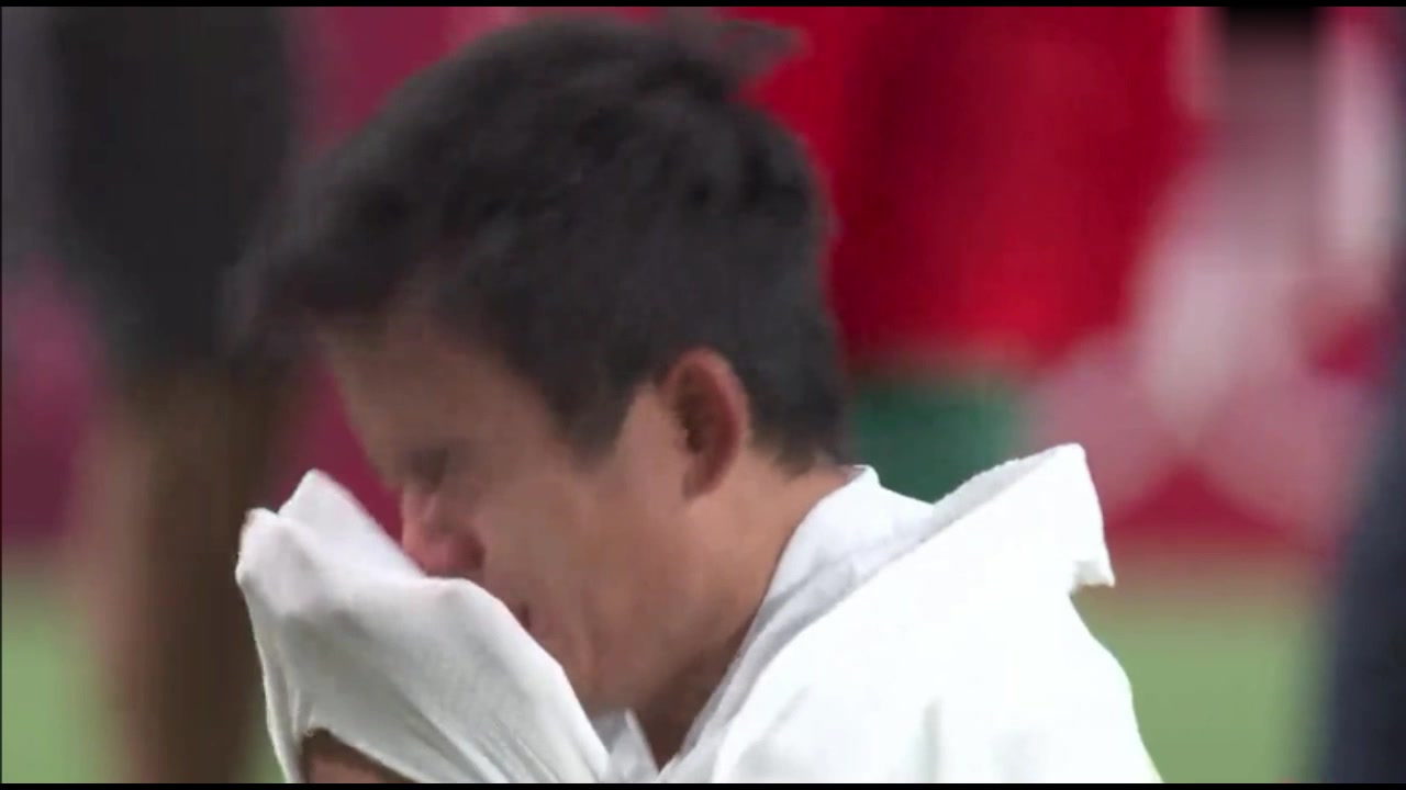 无缘奥运奖牌！久保建英赛后痛哭流泪5分钟（久保建英集锦）