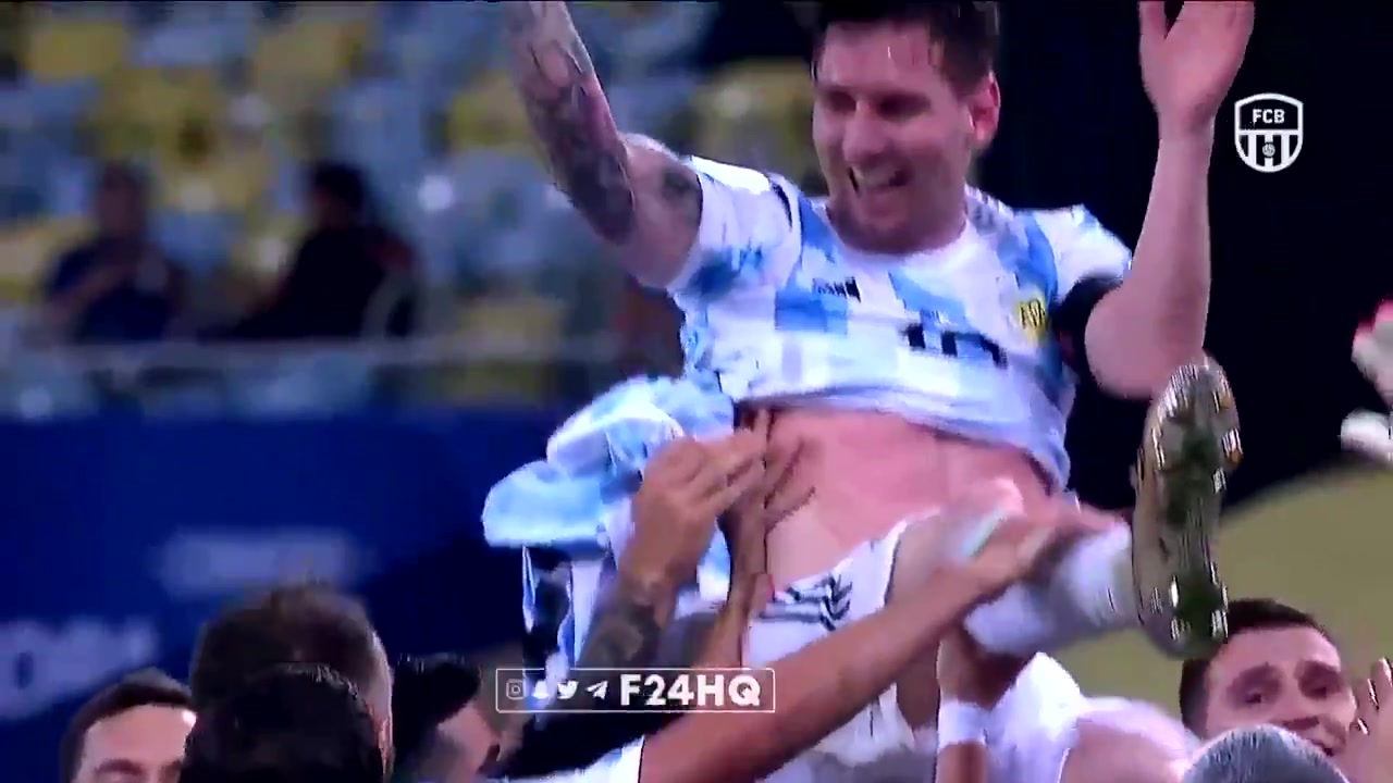 多少年的等待梦想成真！梅西庆祝瞬间（梅西终于圆梦了!）