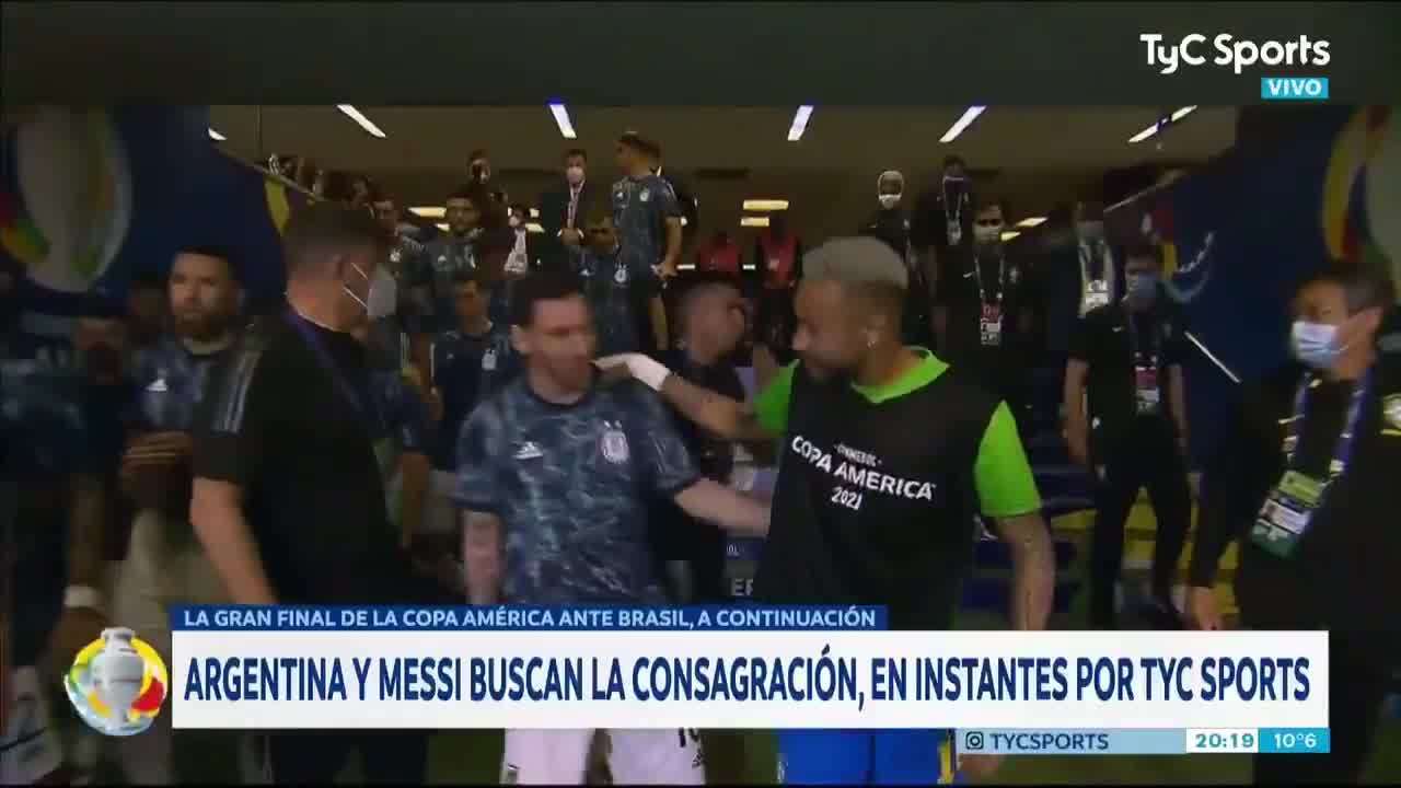 争冠大战！梅西&内马尔赛前寒暄（争冠大战!梅西是谁）