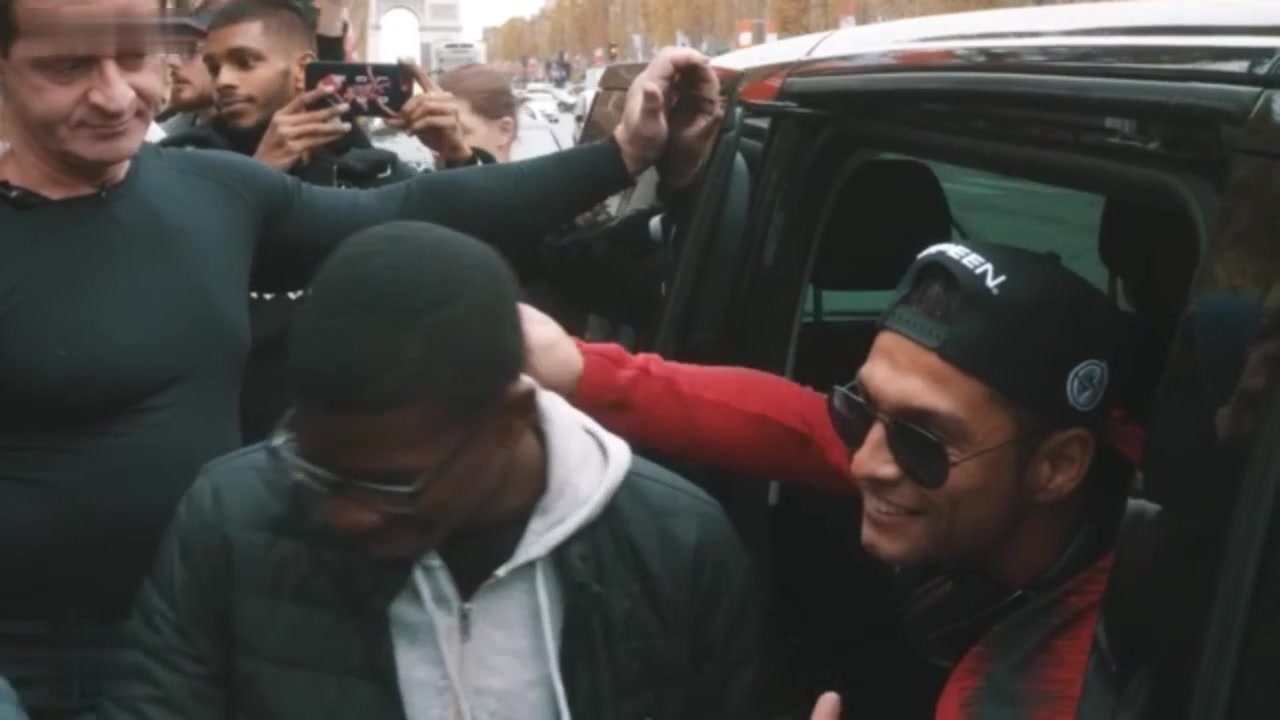 你能一眼识破吗？当山寨版C罗现身街头引发轰动（盗版c罗）