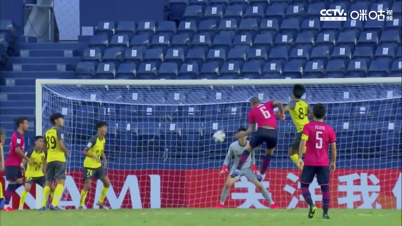 再遭头槌轰炸！帕努萨特角球无人盯防破门（帕格努萨特）