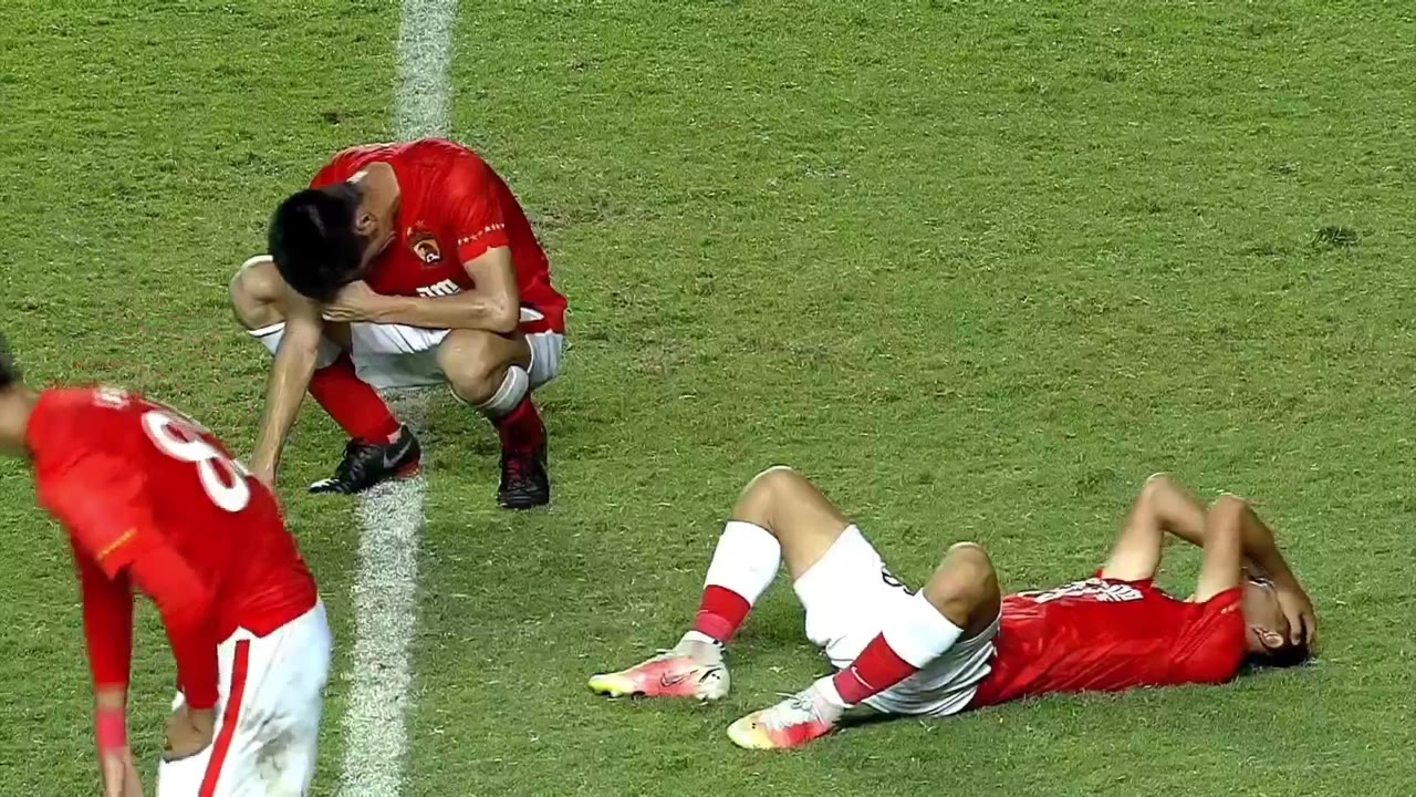 提前惨淡出局！广州队亚冠4连败0积分0进球（亚冠-广州队0-3完败）