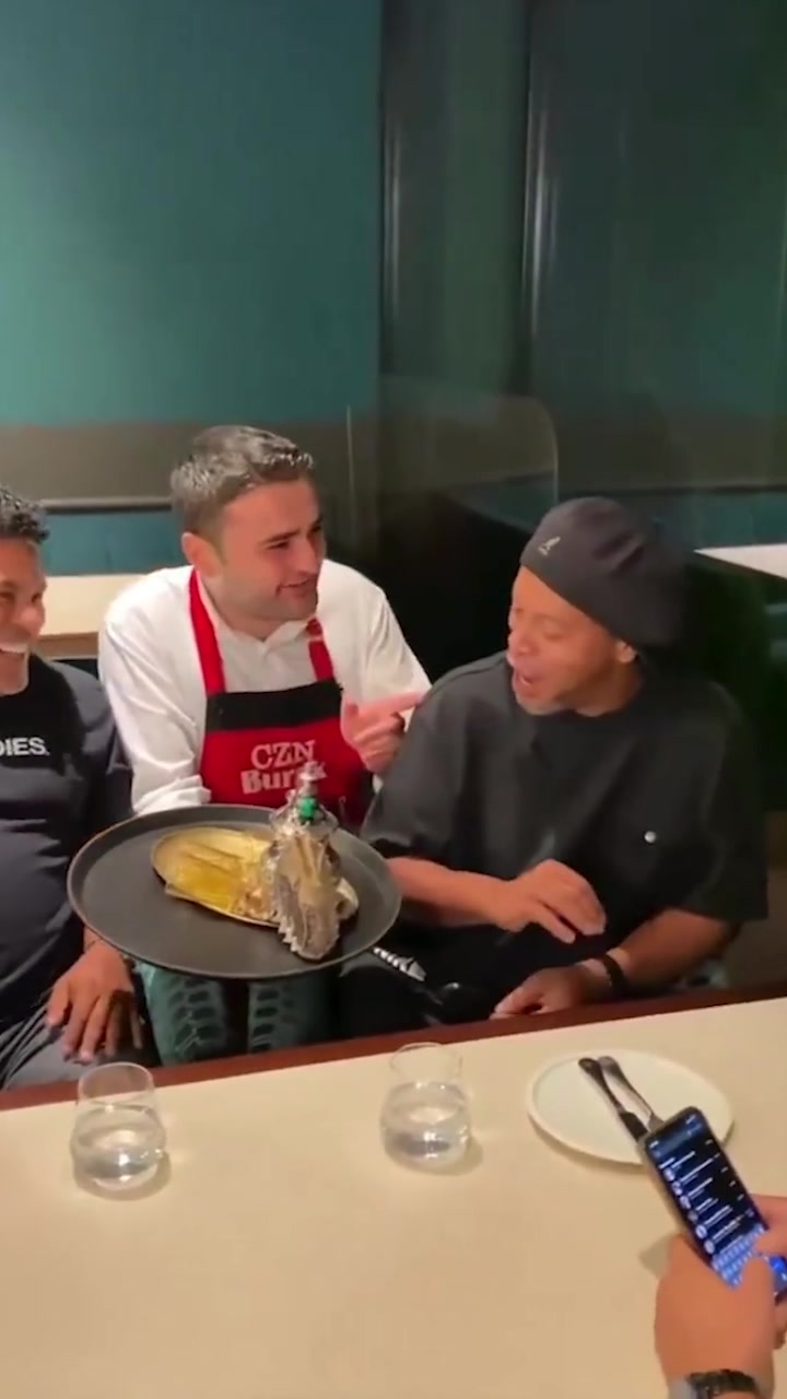 不讲wood！小罗遭遇大厨整蛊偷袭（小罗说事）