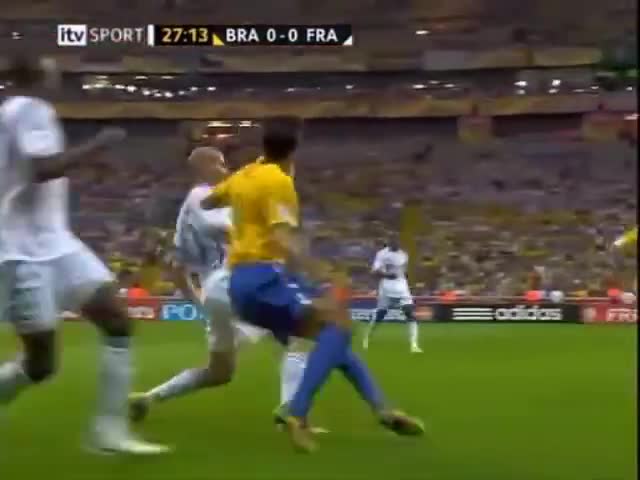 15年前的今天-齐祖一己之力摧毁巴西