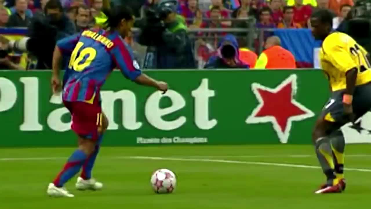 简直无法无天！小罗巴萨巅峰时期戏耍过人（小罗 巴萨）