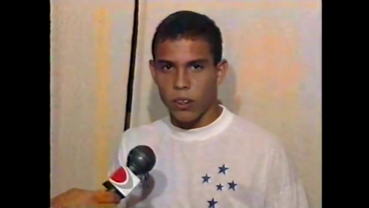 17岁大罗巴甲单场狂入5球 17岁的你干了什么？（大罗在巴萨）