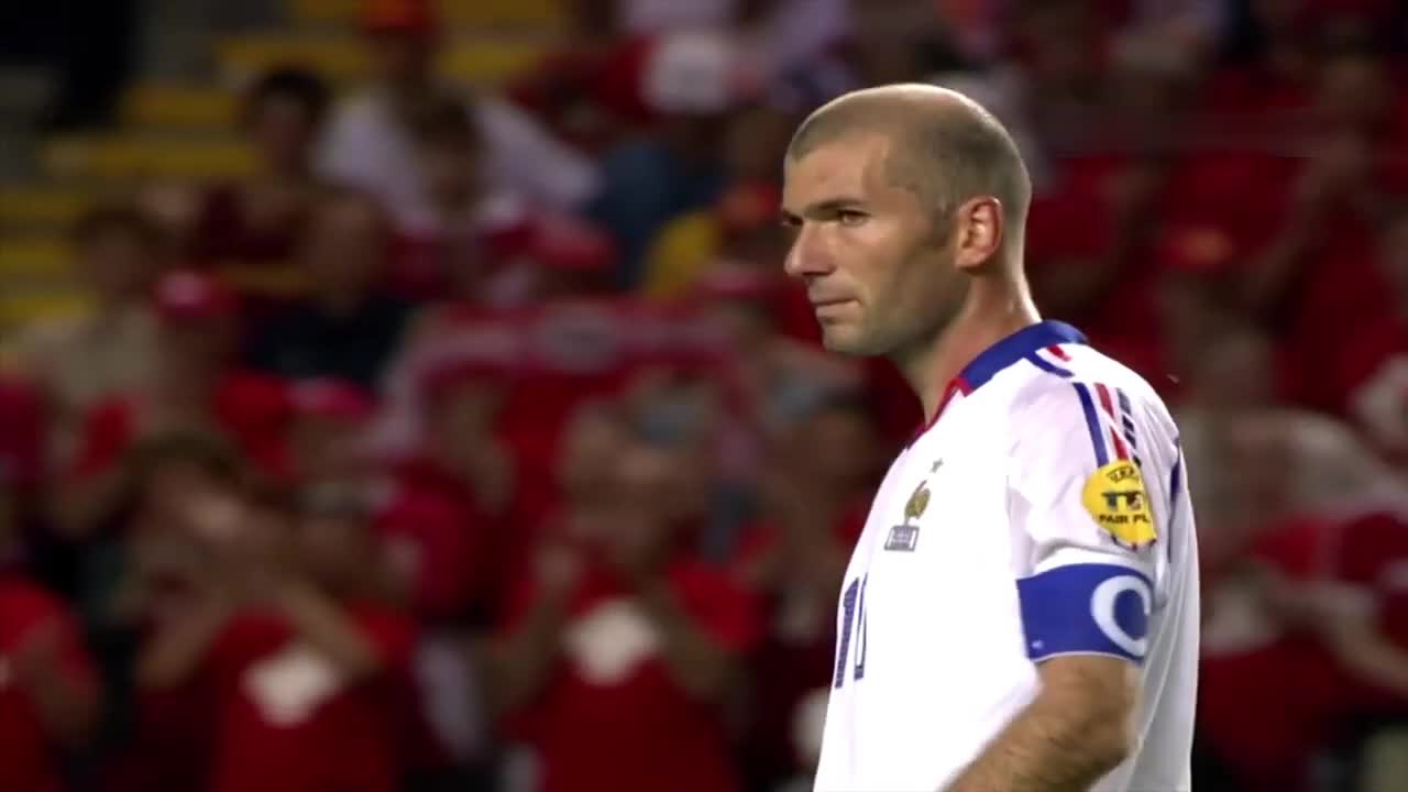 荣耀法国！回顾齐祖国家队十佳球（法国前职业男子足球运动员绰号齐祖）