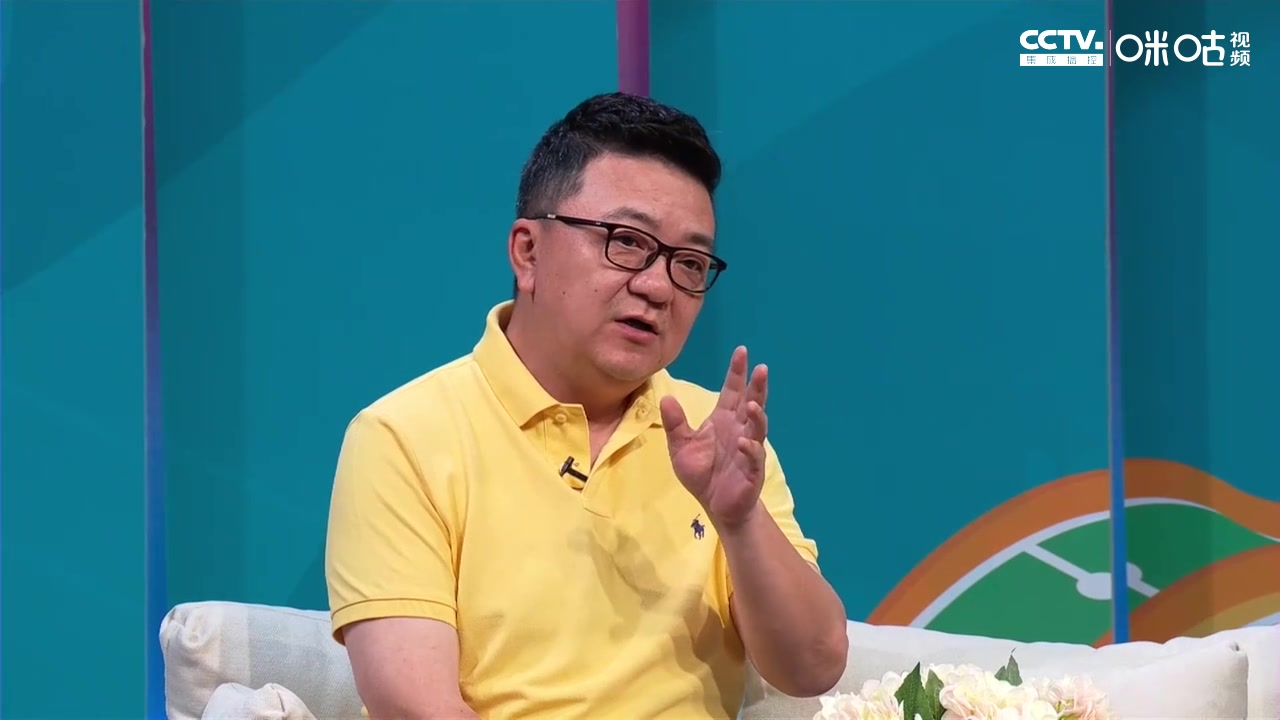 董路：舍甫琴科在临场指挥方面还是个学徒（舍甫琴科离任）