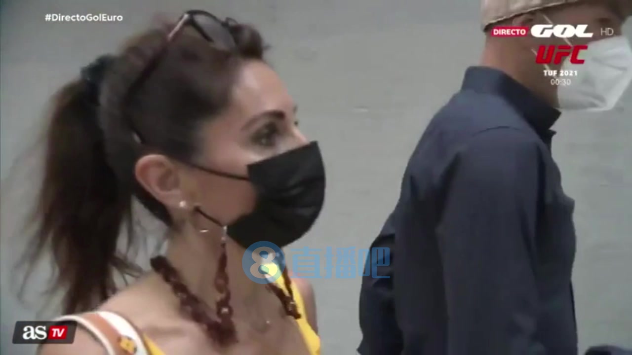 齐祖街头怒斥记者：你的工作是一种耻辱（齐祖街头怒斥记者:你的工作是一种耻辱吗）