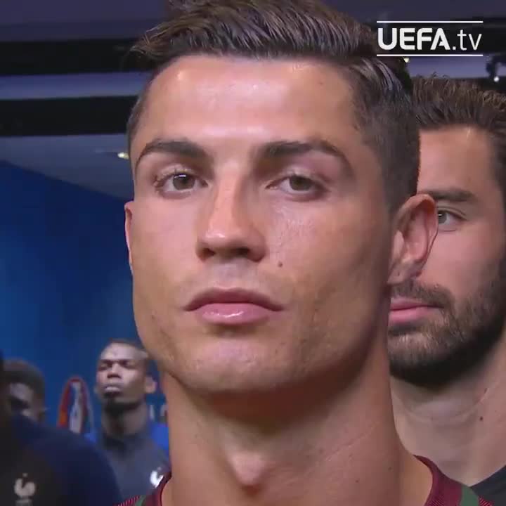 火热欧洲杯来了！C罗媚眼一抛迷死人（欧洲杯 c罗）