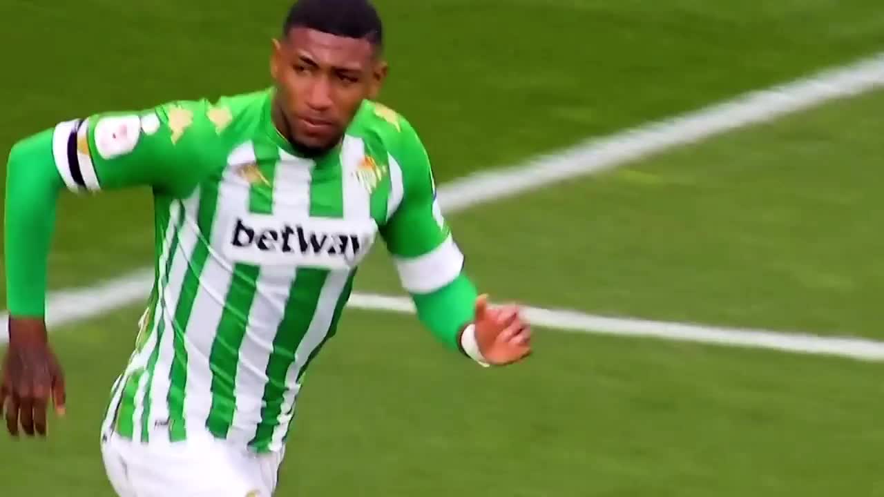 练级归来！巴萨900万欧签回右边卫埃莫森（巴萨签下埃莫森）