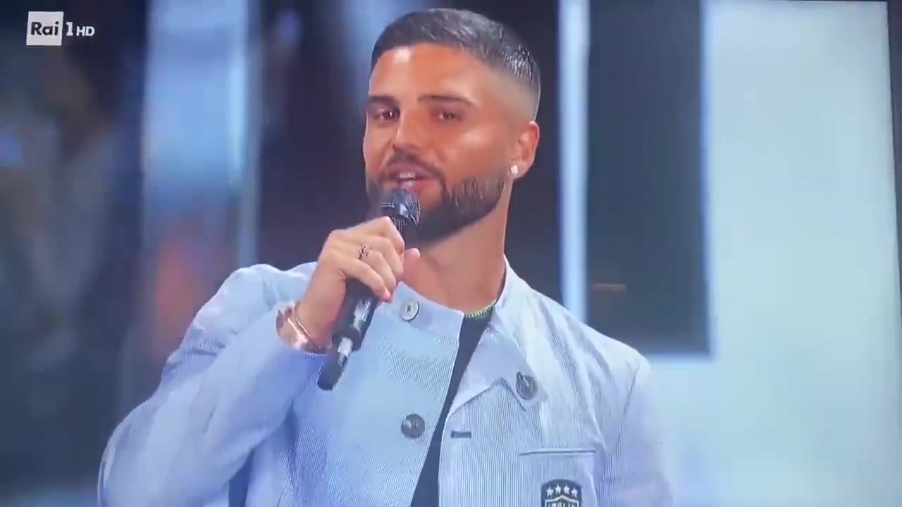 喜剧效果点满！意大利公布欧洲杯名单球员现场献唱