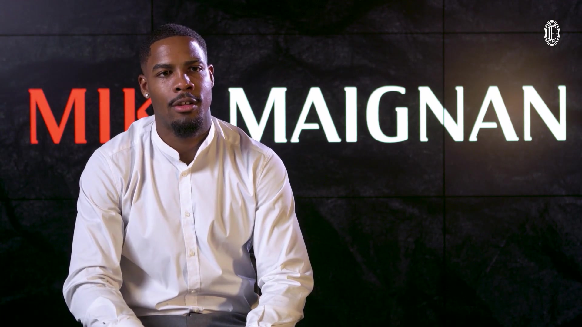 新援迈尼昂：很高兴来到米兰，我会付出自己的一切