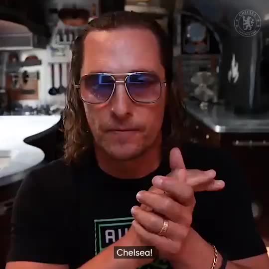 奥斯卡影帝马修-麦康纳为切尔西和普利西奇加油（马修 麦康纳竞选）