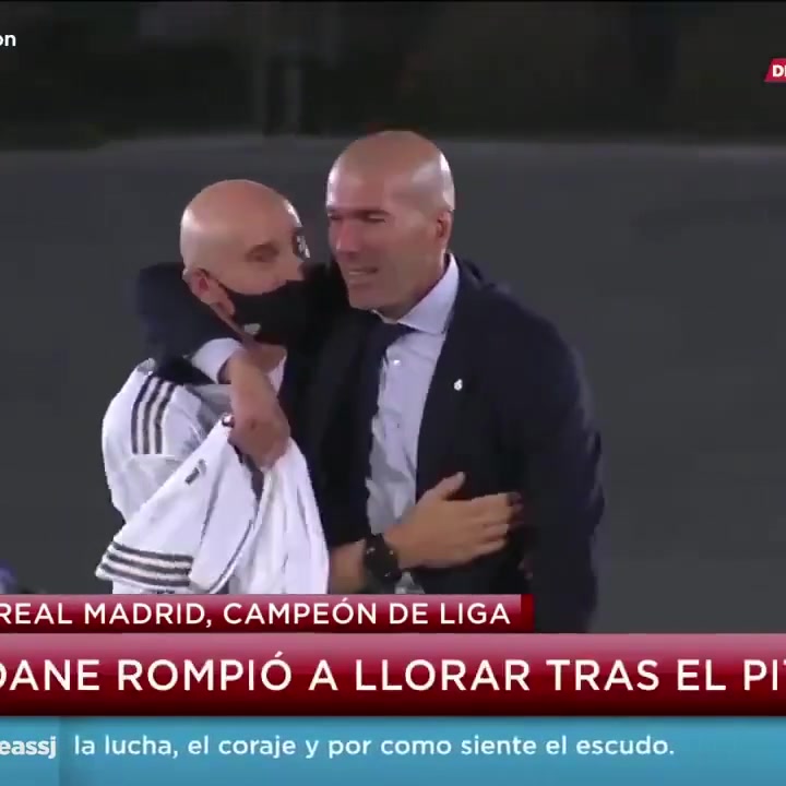 还记得这一幕吗？去年联赛夺冠，齐达内与助教边走边哭...（齐达内助攻集锦）