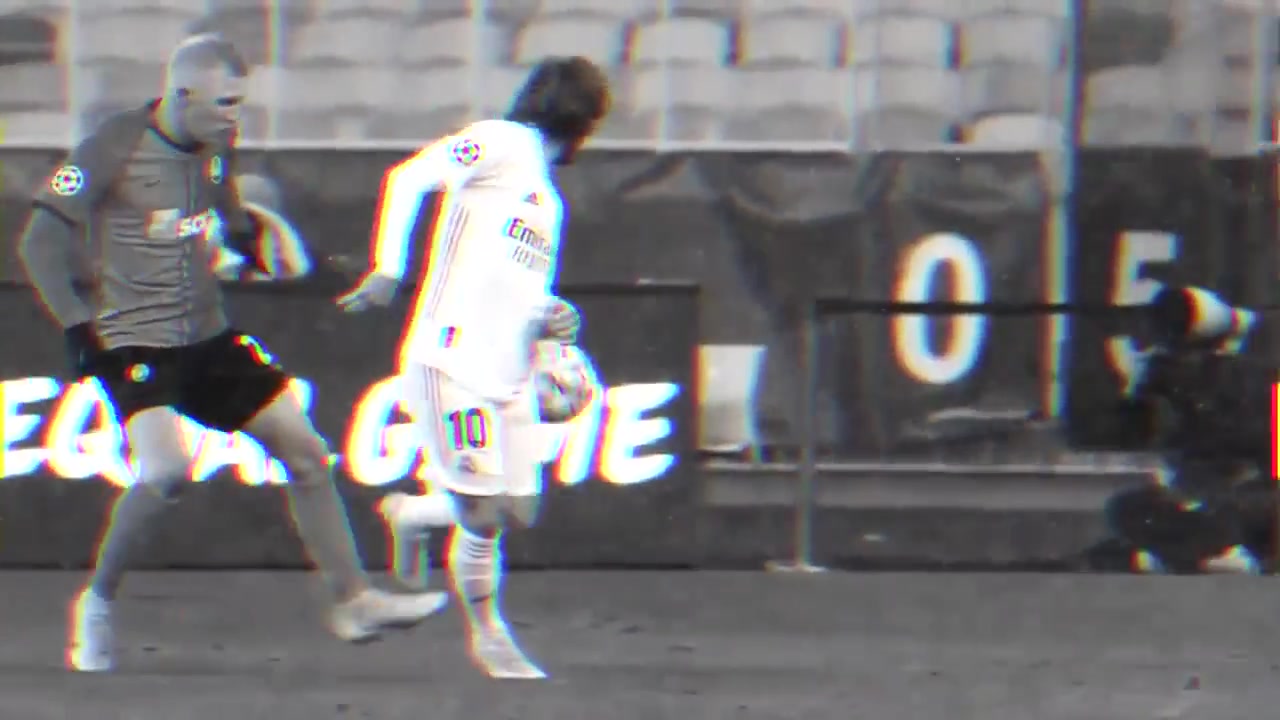 低调的中场大师！35岁魔笛大师级艺术表演（魔笛集锦）