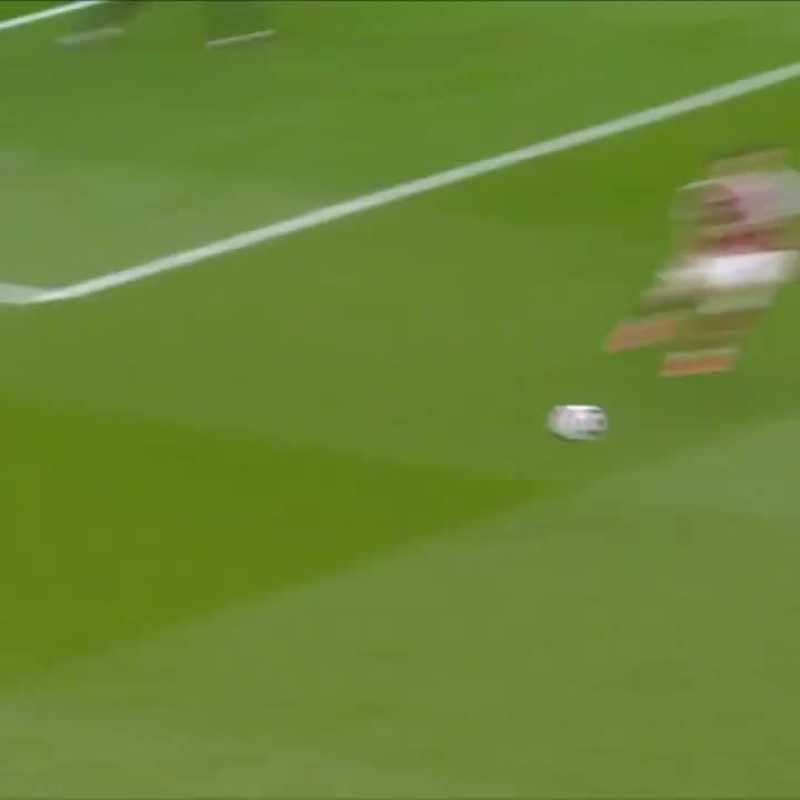 如何？拉梅拉插花脚获评英超赛季最佳进球（拉梅拉 欧联插花脚）