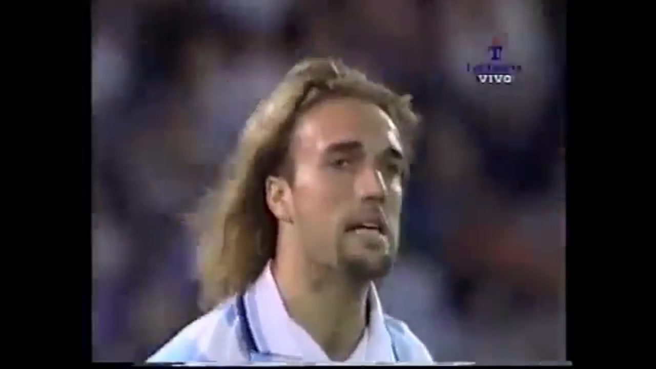 狂奔80米！回顾战神巴蒂阿根廷国家队一条龙破门（阿根廷球员巴蒂是谁）