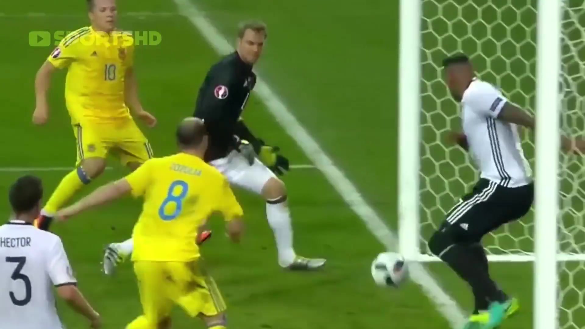 卡在99%。不可思议的门线解围