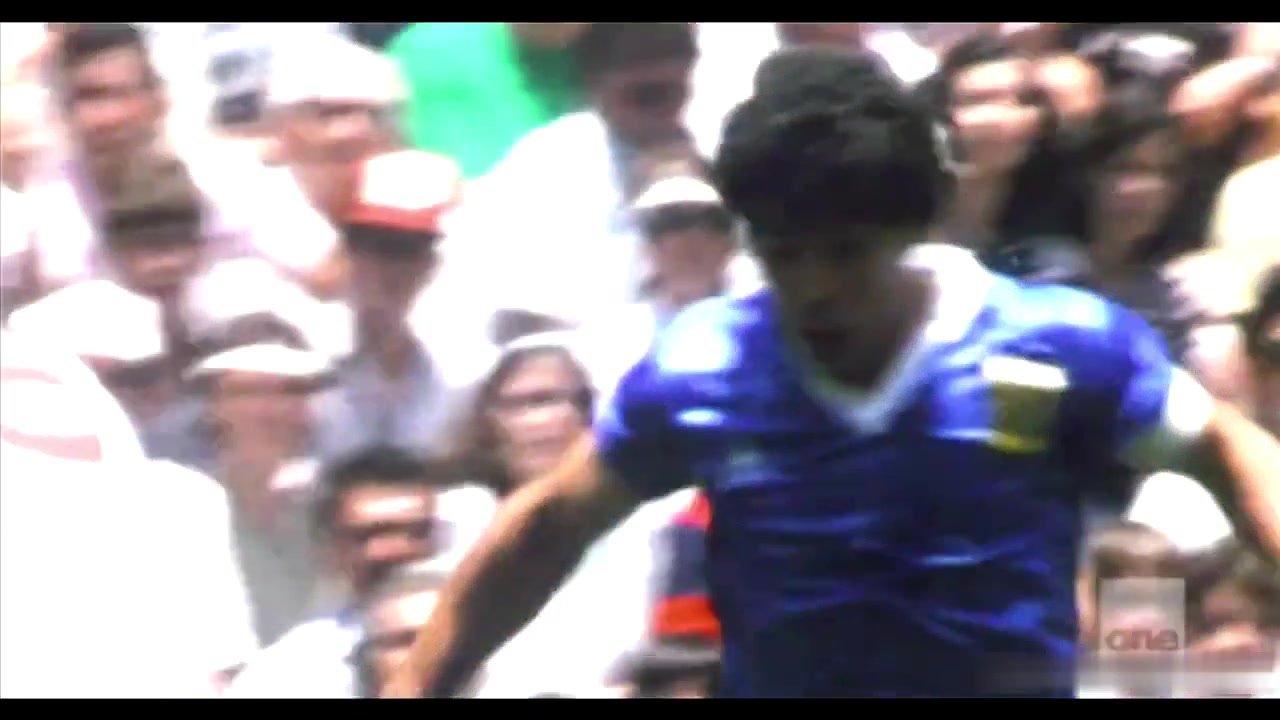 每个都经典！盘点足坛最伟大进球合集（足球史上最伟大进球）