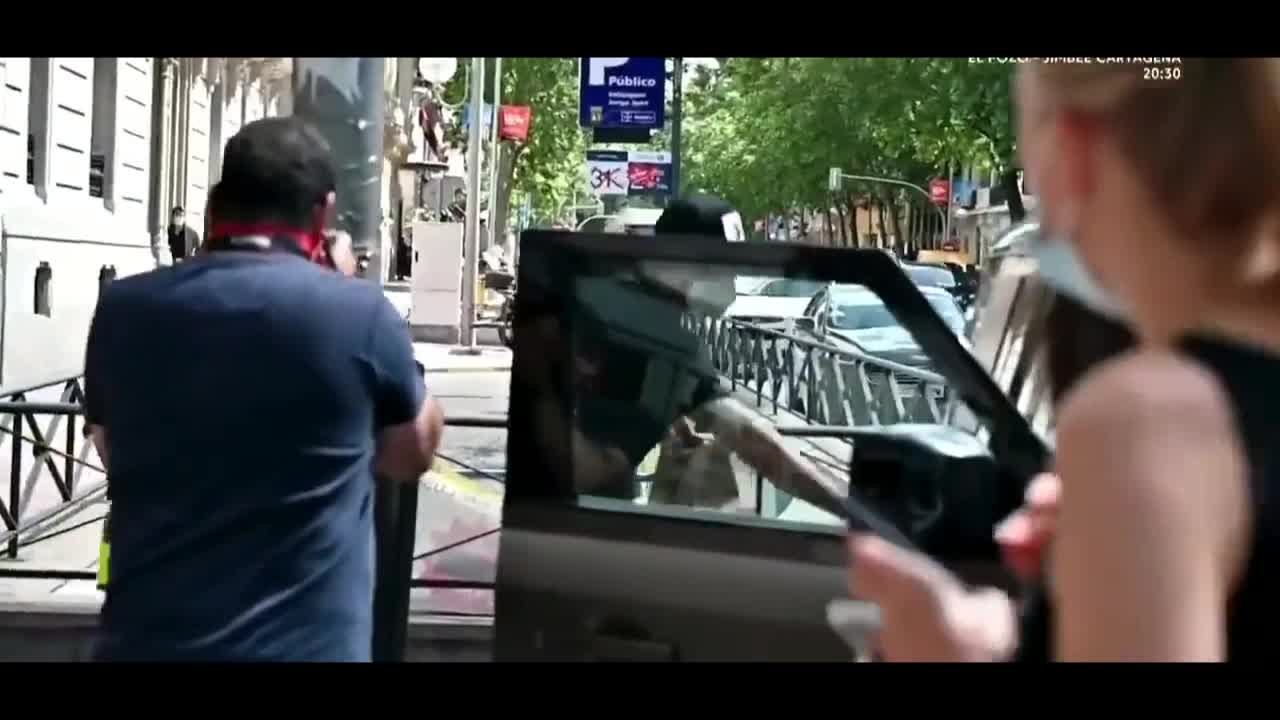 梅西和苏亚雷斯在马德里聚餐