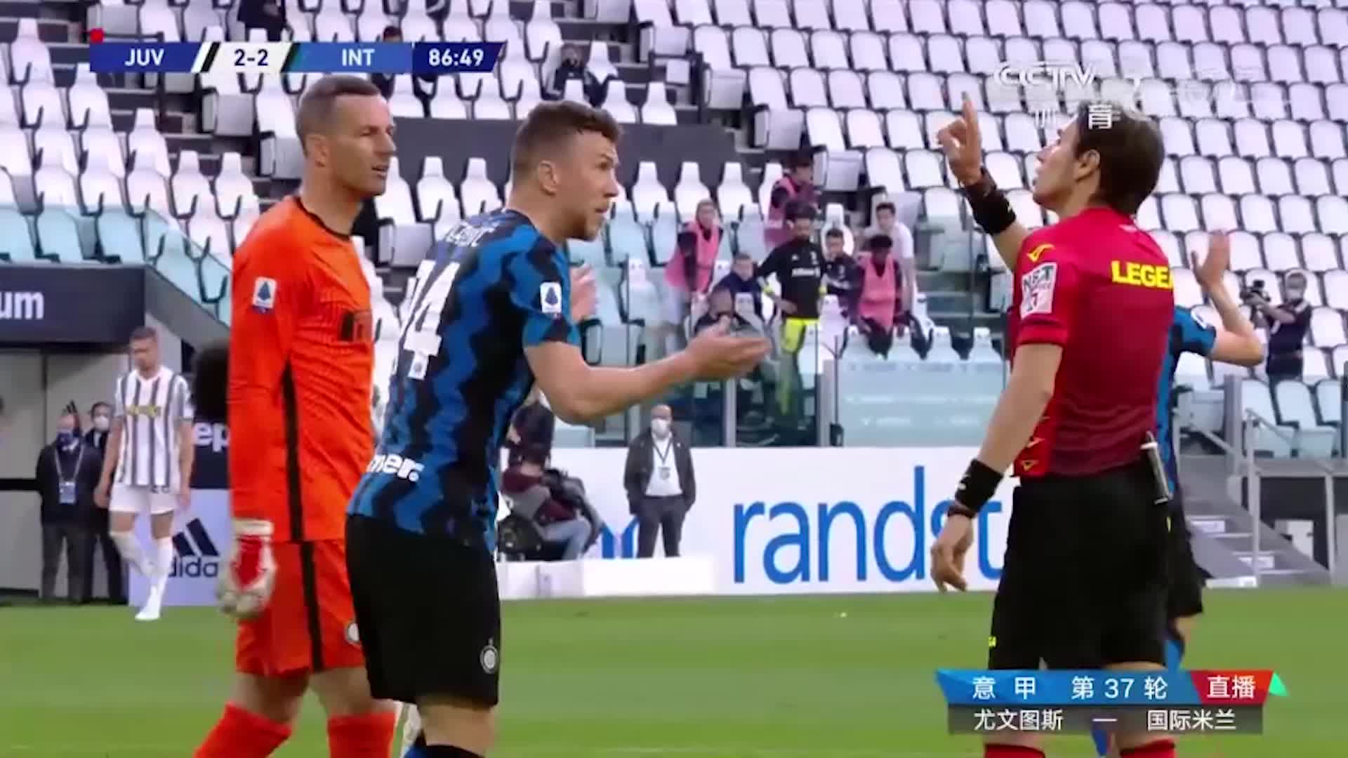 央视解说吐槽意甲国家德比：每次裁判都是焦点