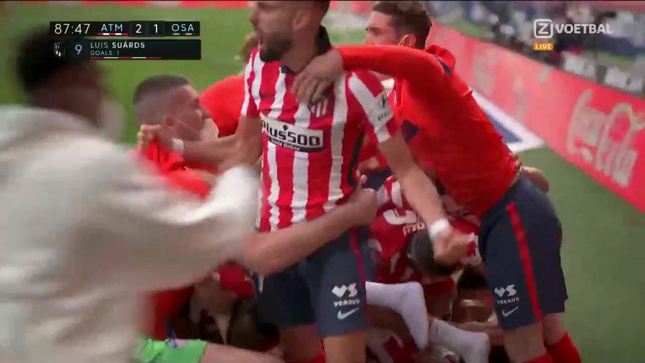 刺激！苏亚雷斯破门绝杀脱衣庆祝 马竞6分钟2球反超（苏亚雷斯马竞集锦）